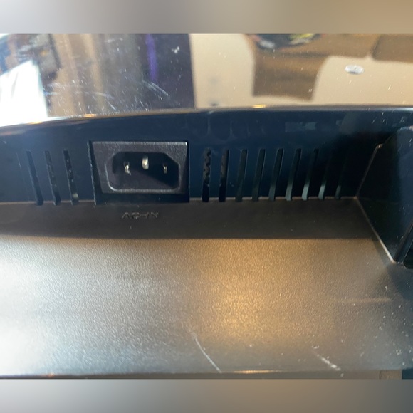 ASUS 20” Monitor for Gaming - Picture 5 of 8